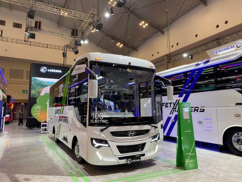 Merintis-Masa-Depan-Mobilitas-Listrik-di-GIIAS-2024.jpg